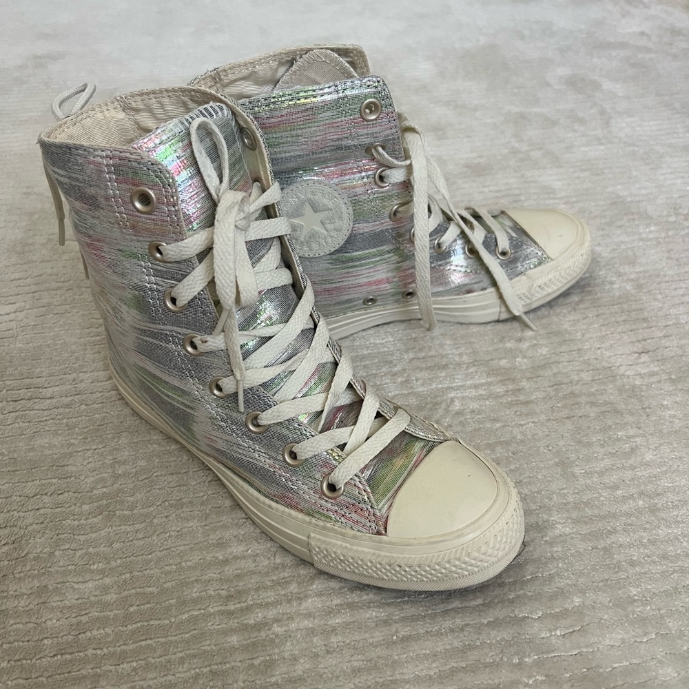 Converse All Star size 6.5 US Light Multicolor Metallic